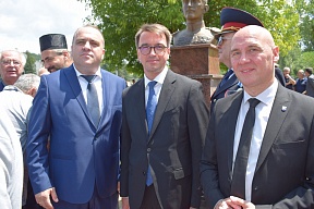 Об участии посла В.В. Масленникова в церемонии открытия в Черногории памятника русскому офицеру А.Саичичу