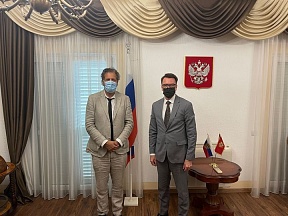Ambasador Vladislav Maslennikov sastao se sa šefom UNHCR-a u Crnoj Gori Žan Iv Bušardijem