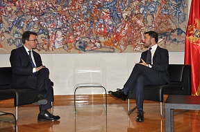 Ambasador Vladislav V. Maslennikov se sastao sa Ministrom kulture Crne Gore Aleksandrom Bogdanovićem