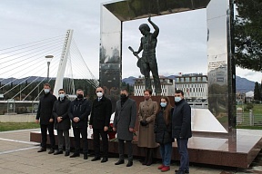 Omaž sovjetskom pjesniku Vladimiru Visockomu Omaž sovjetskom pjesniku Vladimiru Visockomu